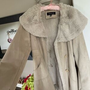 Jones New York Tan shearling coat with Faux Fur Collar
